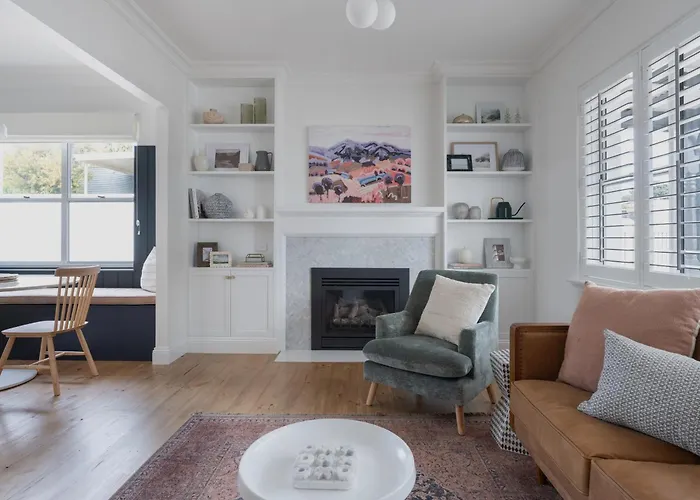 Field Street Cottages - 2 Bedroom House - Centrally Located Luxury